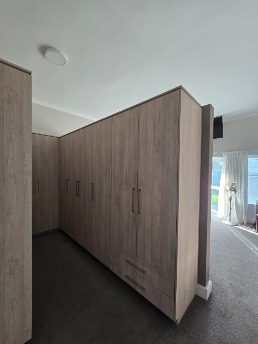 4 Bedroom Property for Sale in Kingswood Golf Estate Western Cape